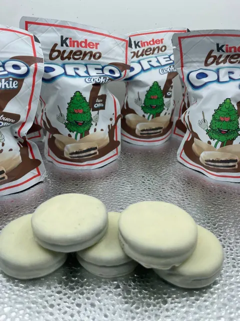 Kinder Bueno Oreo Cookies